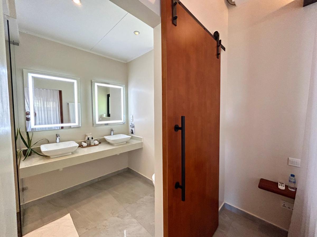 Blue Lagoon Guest house 3*