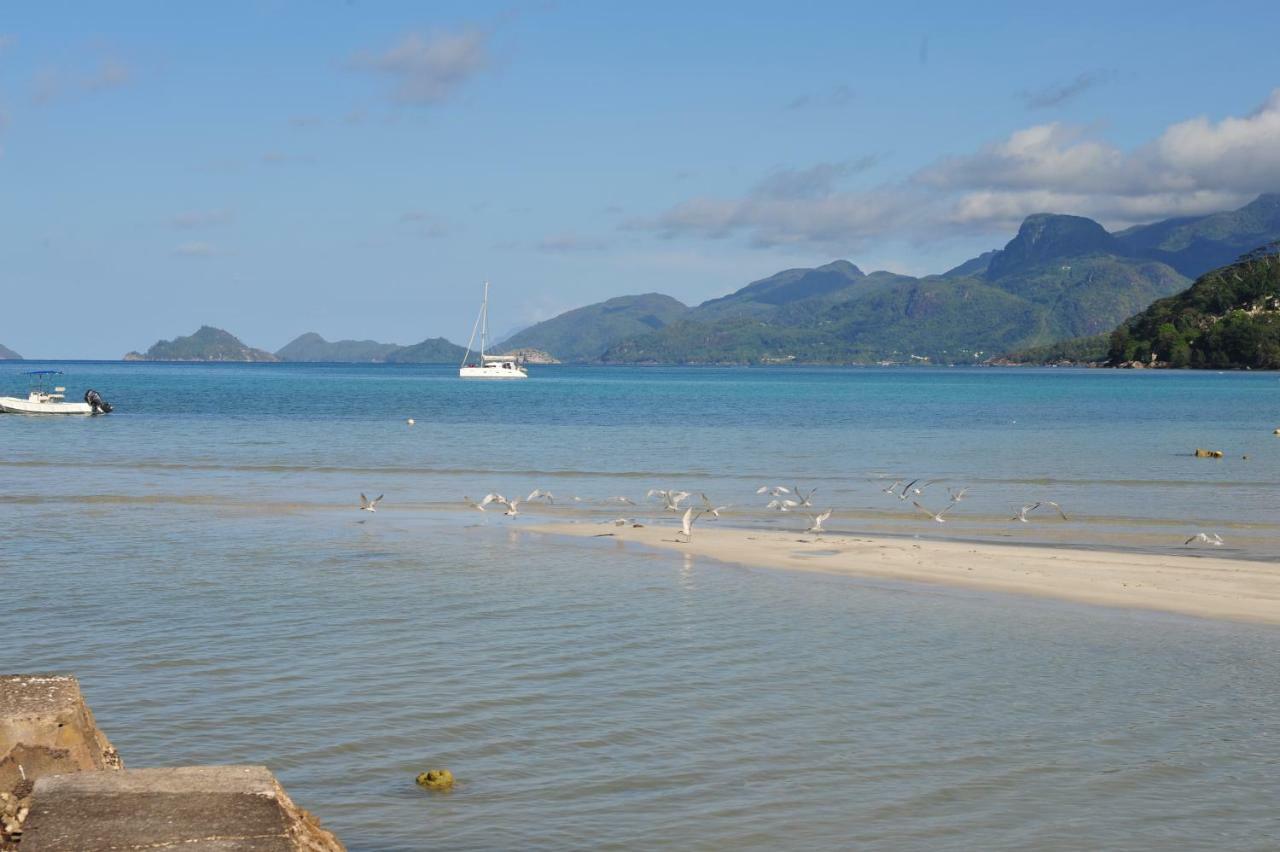Blue Lagoon Baie Lazare (Mahe)